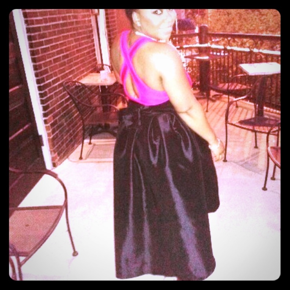 Black high low skirt/ bow in back